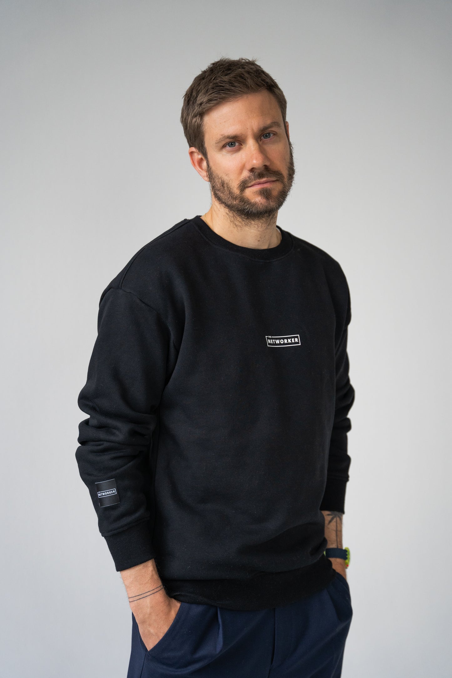 Crewneck THE NETWORKER in schwarz