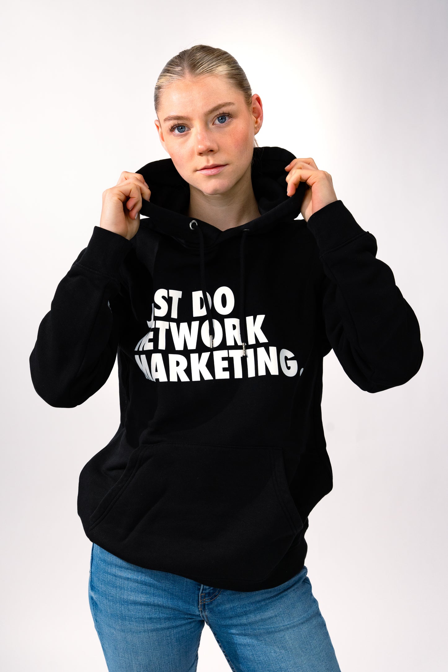 JUST DO NETWORK MARKETING.  Hoodie in schwarz