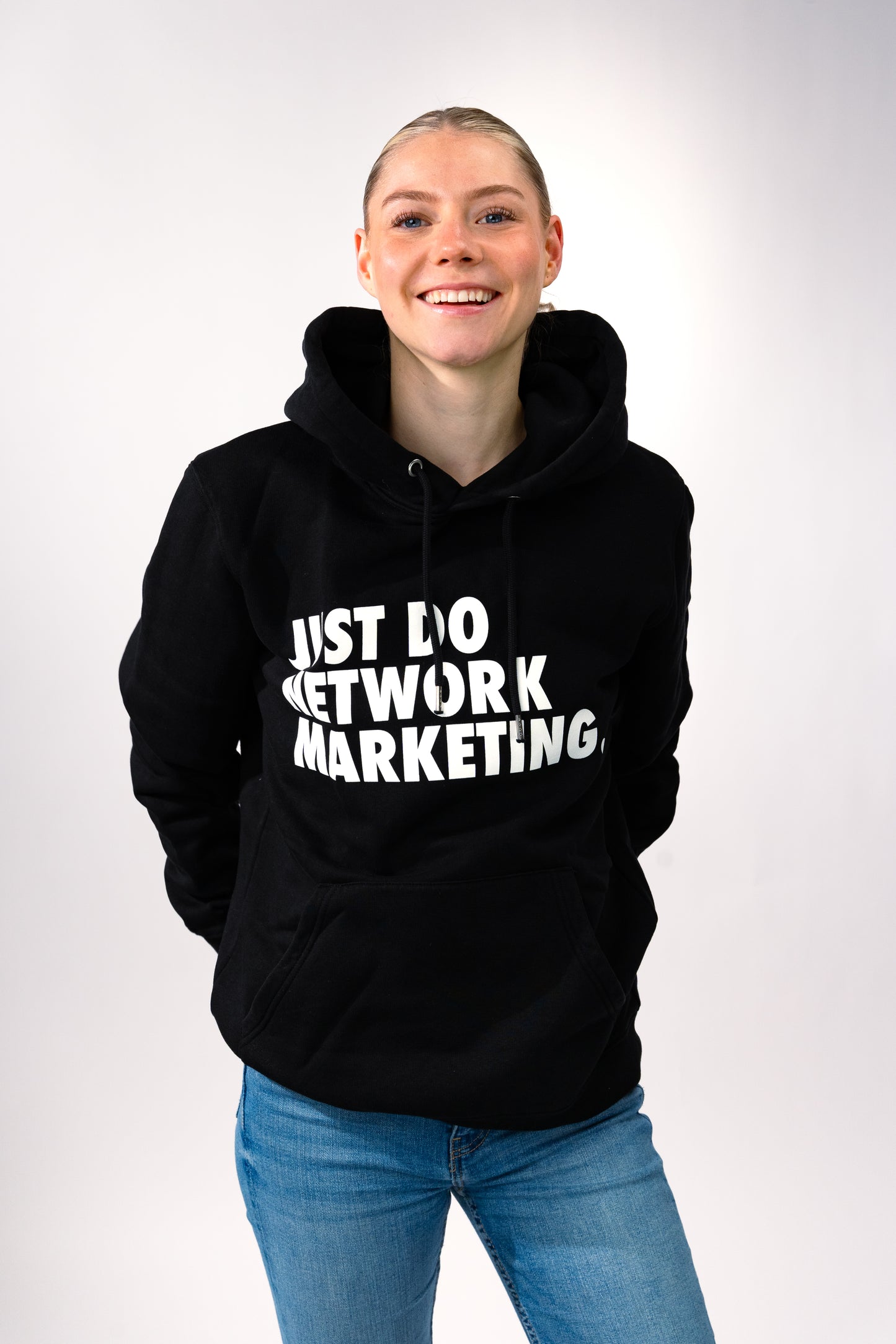 JUST DO NETWORK MARKETING.  Hoodie in schwarz